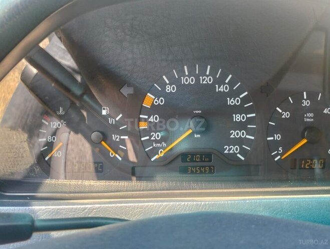 Mercedes C 220 d 2001, 345,500 km - 2.2 л - Bakı
