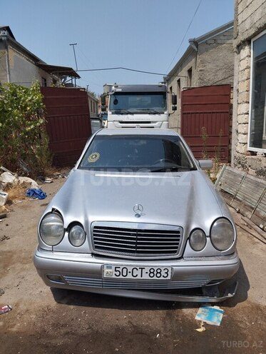 Mercedes E 230 1996, 350,000 km - 2.3 l - Bərdə