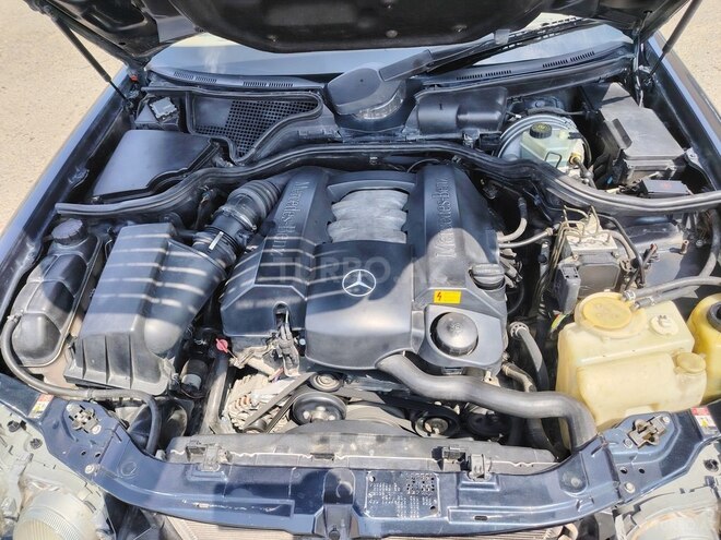 Mercedes E 320 2000, 325,000 km - 3.2 l - Bakı