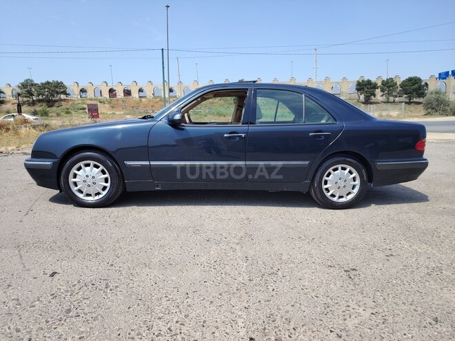 Mercedes E 320 2000, 325,000 km - 3.2 l - Bakı