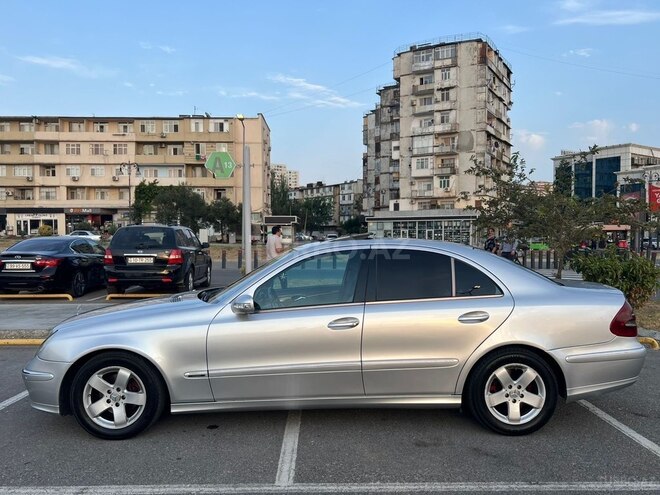 Mercedes E 270 2003, 423,000 km - 2.7 l - Bakı