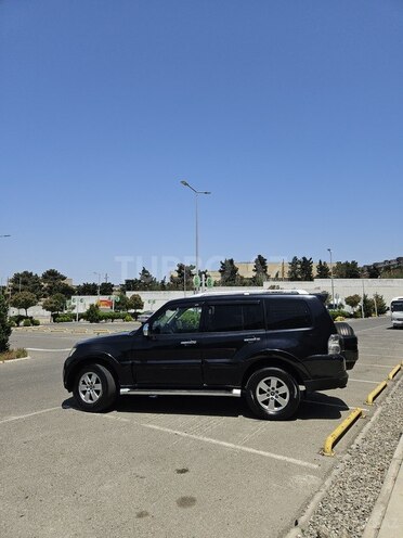 Mitsubishi Pajero 2008, 228,000 km - 3.0 l - Bakı