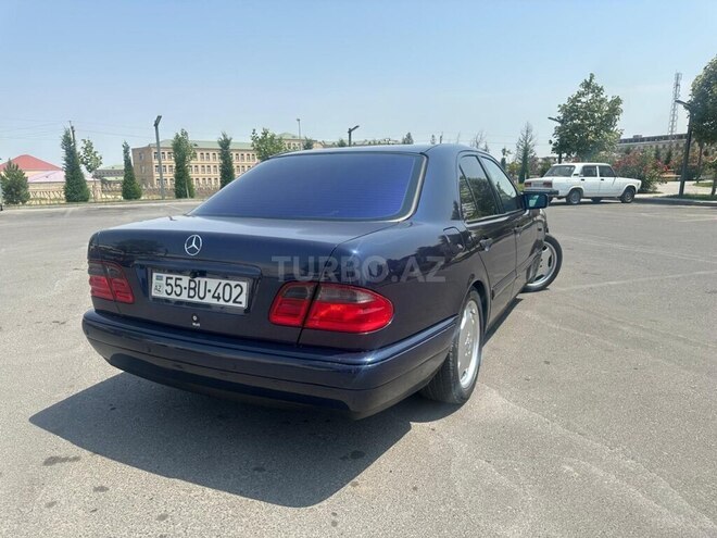 Mercedes E 240 1999, 378,096 km - 2.4 l - Şəki