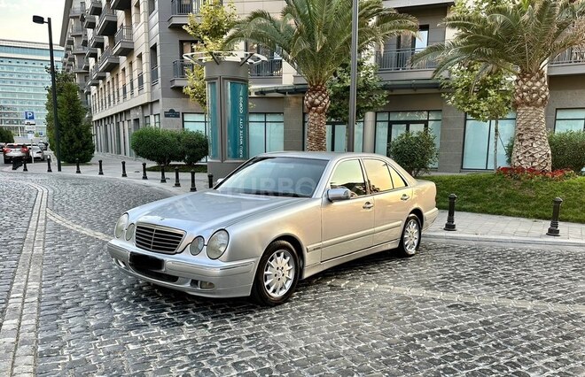 Mercedes E 270 1999, 459,000 km - 2.7 l - Bakı