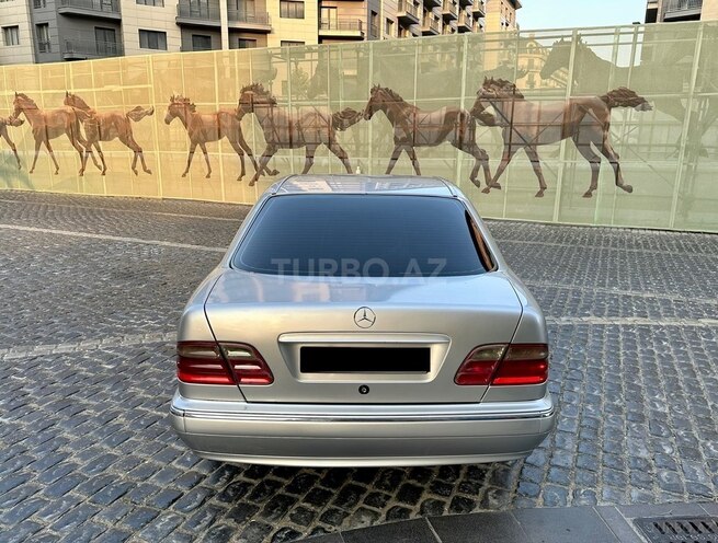 Mercedes E 270 1999, 459,000 km - 2.7 l - Bakı