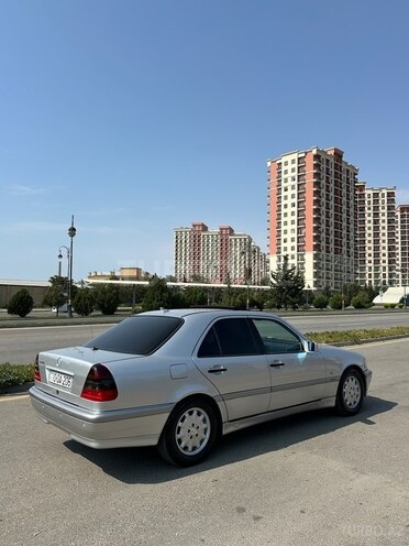 Mercedes C 200 1999, 280,000 km - 2.0 l - Bakı