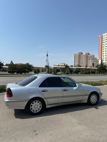Mercedes C 200 1999, 280,000 km - 2.0 l - Bakı