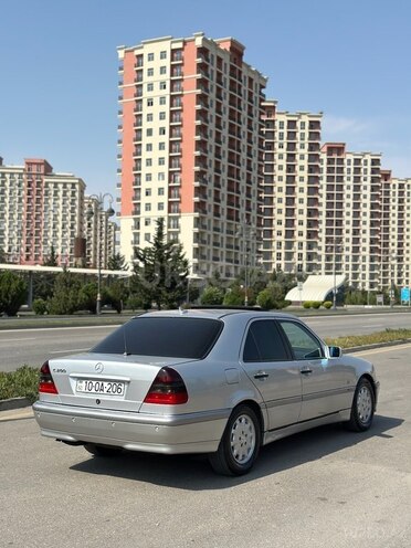 Mercedes C 200 1999, 280,000 km - 2.0 l - Bakı