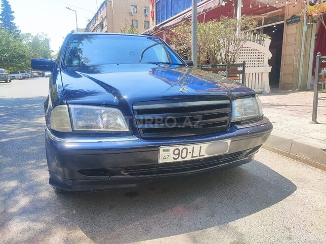 Mercedes C 240 1999, 260,000 km - 2.4 l - Bakı