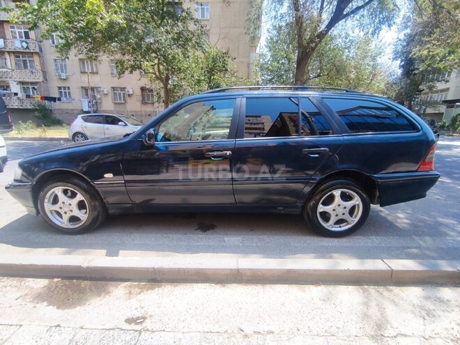 Mercedes C 240 1999, 260,000 km - 2.4 l - Bakı