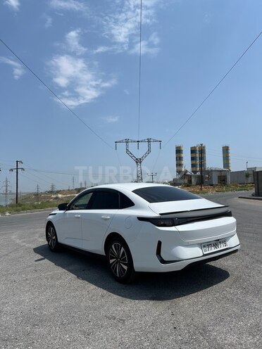 Changan Qiyuan A05 2025, 7,000 km - 1.5 л - Bakı