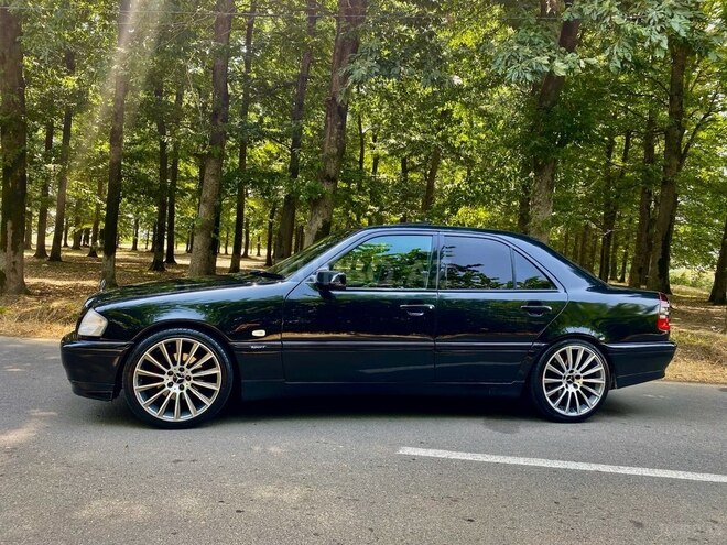 Mercedes C 240 2000, 289,000 km - 2.6 l - Masallı