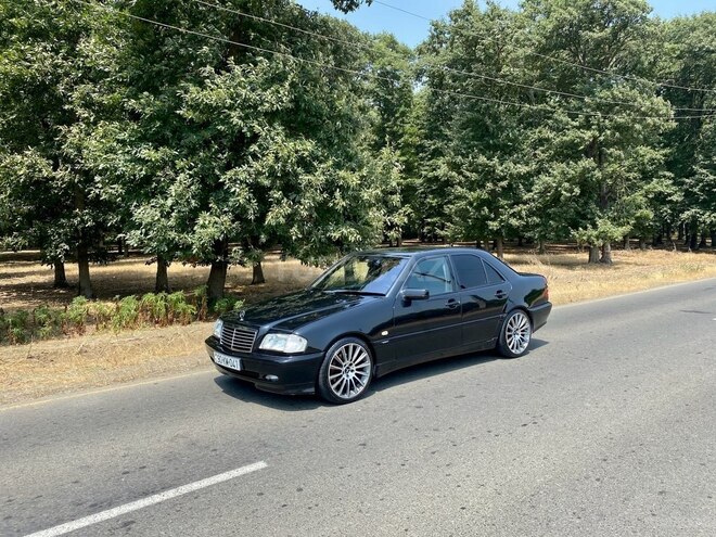 Mercedes C 240 2000, 289,000 km - 2.6 l - Masallı