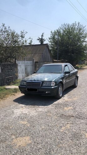 Mercedes C 200 1999, 350,000 km - 2.0 l - Qax