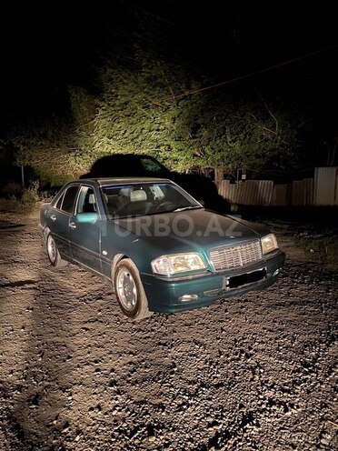 Mercedes C 200 1999, 350,000 km - 2.0 l - Qax