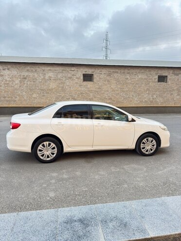 Toyota Corolla 2013, 231,000 km - 1.6 l - Bakı