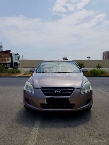 Kia Ceed 2008, 345,000 km - 1.6 l - Quba