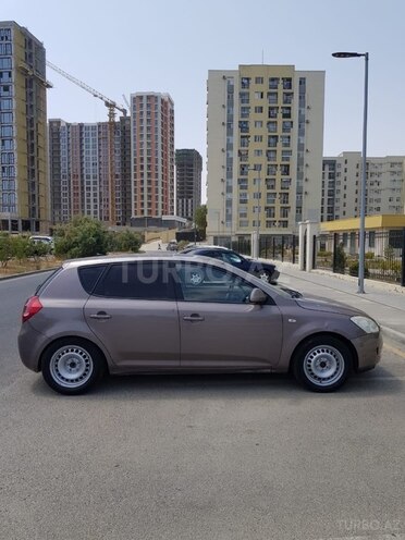 Kia Ceed 2008, 345,000 km - 1.6 l - Quba
