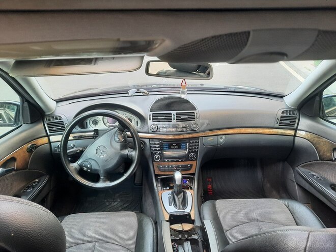 Mercedes E 240 2002, 310,000 km - 2.6 l - Bakı
