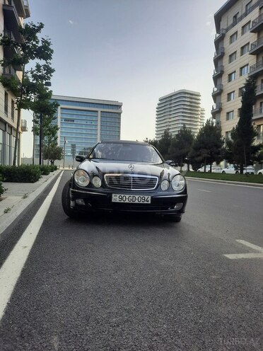 Mercedes E 240 2002, 310,000 km - 2.6 l - Bakı