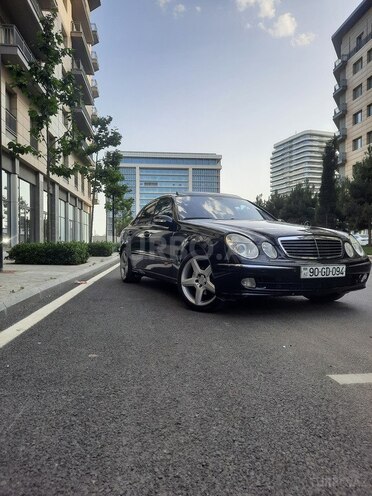Mercedes E 240 2002, 310,000 km - 2.6 l - Bakı