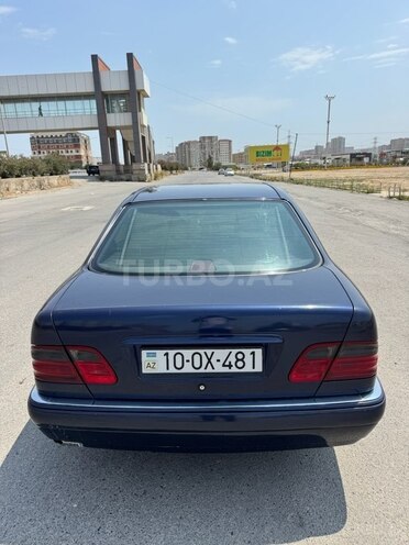 Mercedes E 240 1997, 350,000 km - 2.4 l - Bakı