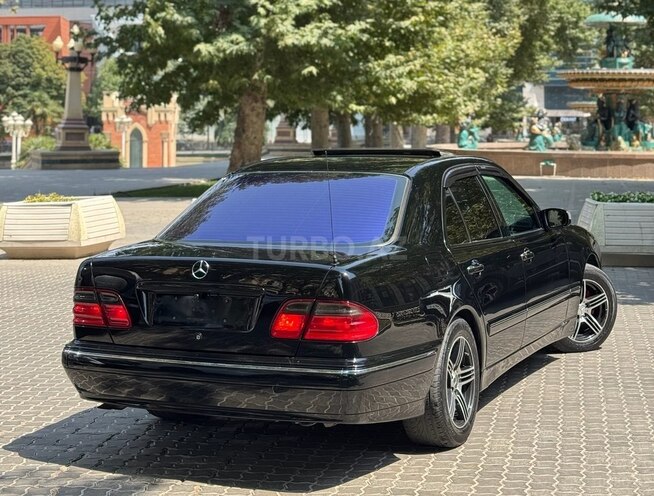 Mercedes E 240 2000, 360,000 km - 2.4 l - Gəncə