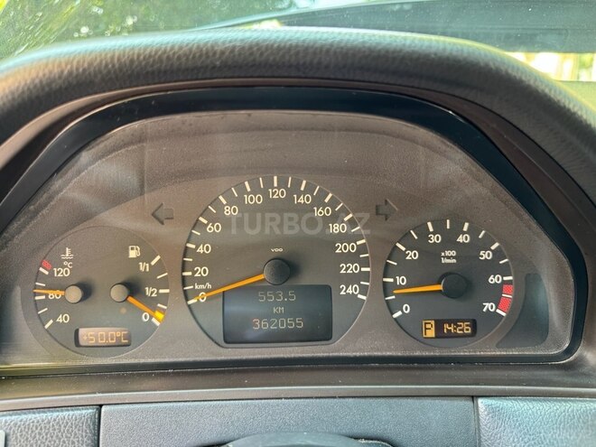 Mercedes E 240 2000, 360,000 km - 2.4 l - Gəncə