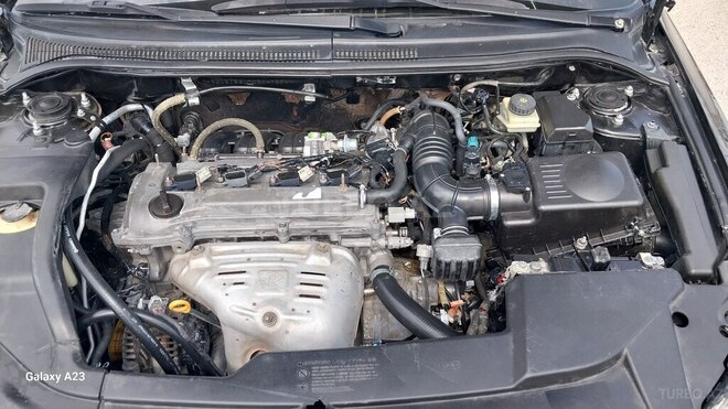 Toyota Avensis 2004, 425,000 km - 2.0 l - Bakı
