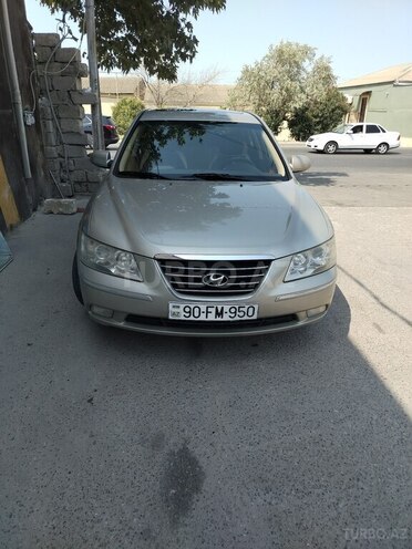Hyundai Sonata-1