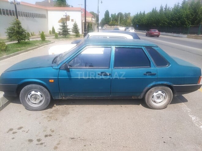 LADA (VAZ) 21099 1999, 300,000 km - 1.5 l - Qusar