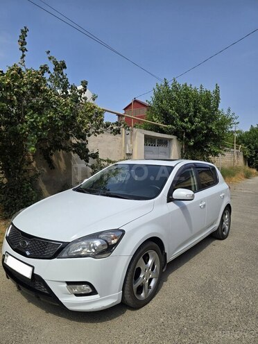 Kia Ceed 2010, 137,000 km - 1.6 л - Bakı