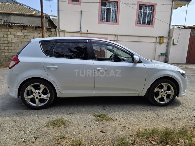Kia Ceed 2010, 137,000 km - 1.6 л - Bakı