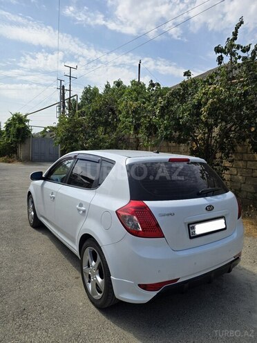 Kia Ceed 2010, 137,000 km - 1.6 л - Bakı