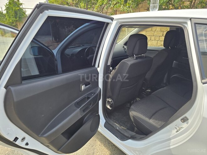 Kia Ceed 2010, 137,000 km - 1.6 л - Bakı