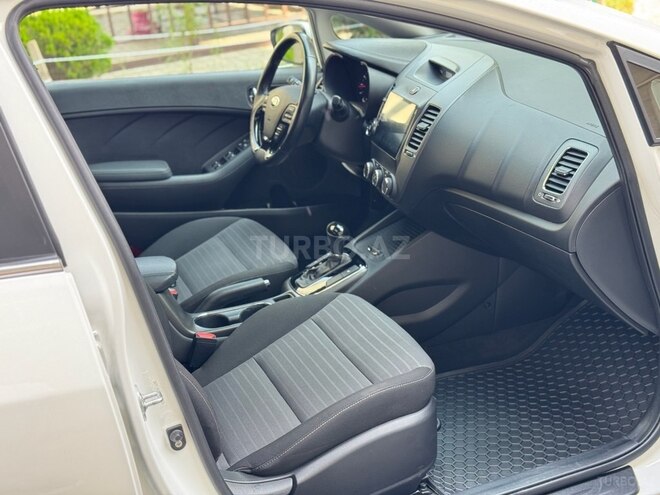 Kia Forte 2017, 132,000 km - 2.0 l - Bakı