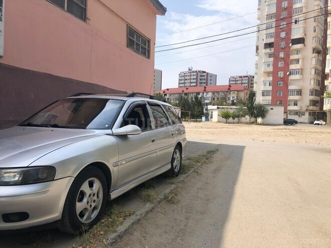 Opel Vectra-12