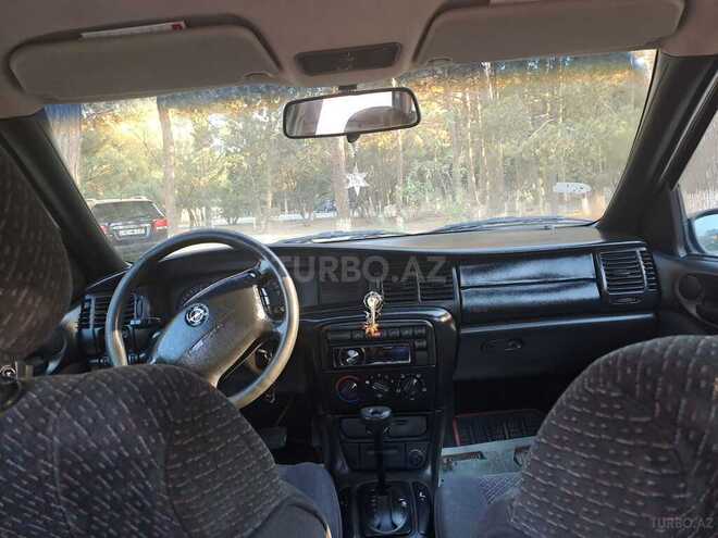 Opel Vectra 1996, 350,000 km - 1.8 l - Sumqayıt
