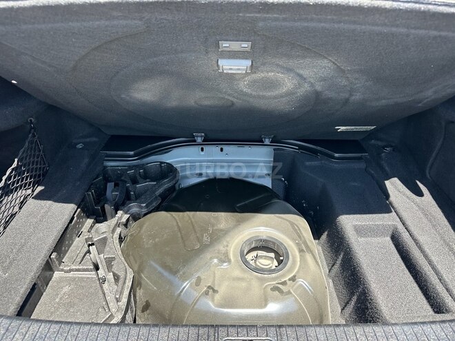 Mercedes E 220 d 2015, 175,451 km - 2.1 l - Bakı
