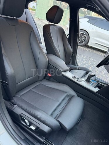 BMW 320 2016, 240,000 km - 2.0 l - Bakı