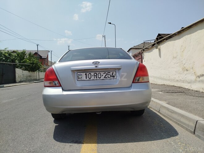 Hyundai Elantra 2002, 234,000 km - 2.0 л - Qusar