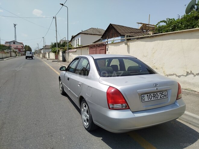 Hyundai Elantra 2002, 234,000 km - 2.0 л - Qusar