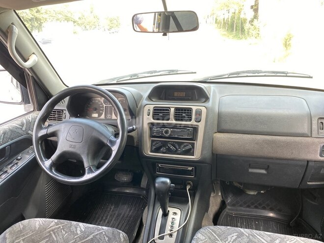 Mitsubishi Pajero io 2000, 298,650 km - 1.8 л - Bakı
