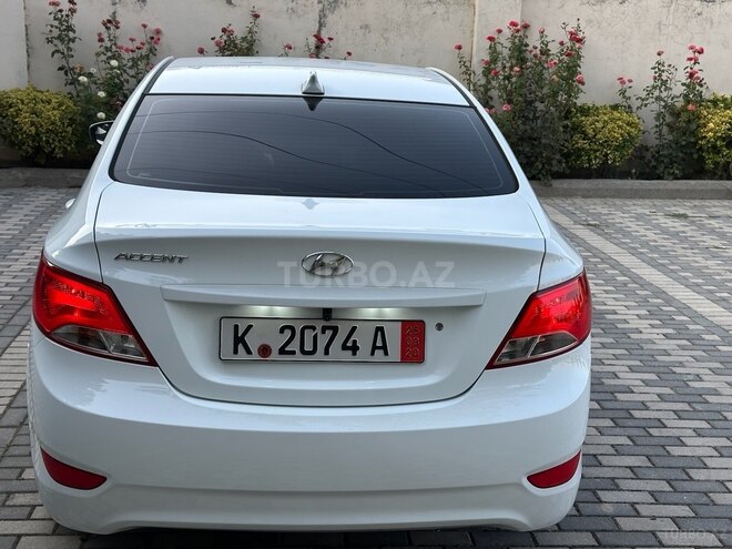 Hyundai Accent 2015, 241,402 km - 1.6 l - Bakı