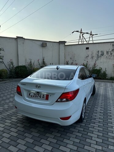 Hyundai Accent 2015, 241,402 km - 1.6 l - Bakı