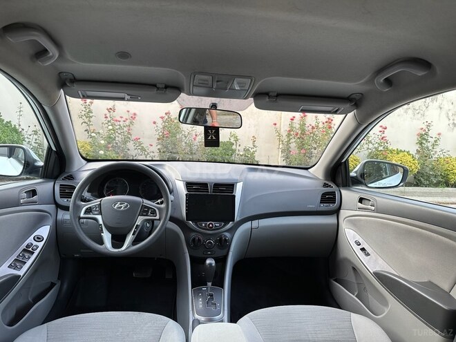 Hyundai Accent 2015, 241,402 km - 1.6 l - Bakı