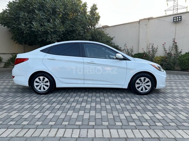 Hyundai Accent 2015, 241,402 km - 1.6 l - Bakı