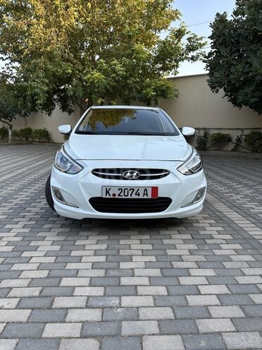 Hyundai Accent 2015, 241,402 km - 1.6 l - Bakı