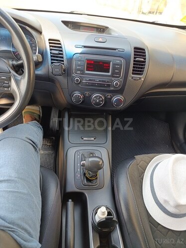 Kia Cerato-14