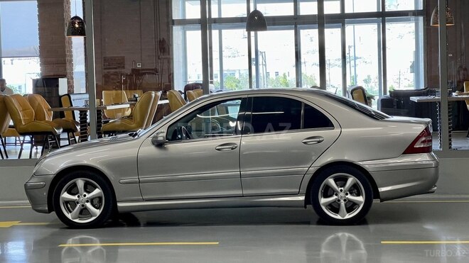 Mercedes C 250 2006, 329,000 km - 1.8 л - Bakı